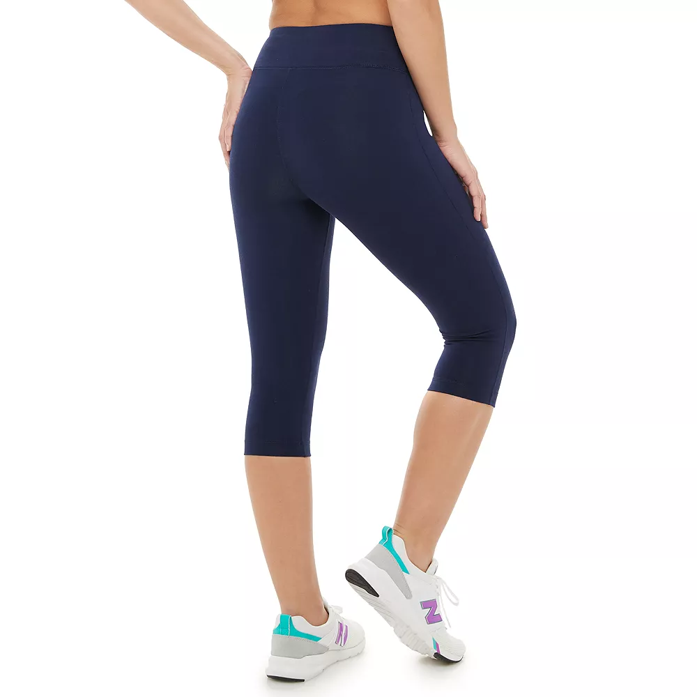 Women's Tek Gear® Essential High-Waisted Skimmer Capri Leggings 4 Women's Tek Gear® Essential High-Waisted Skimmer Capri Leggings - Image 2